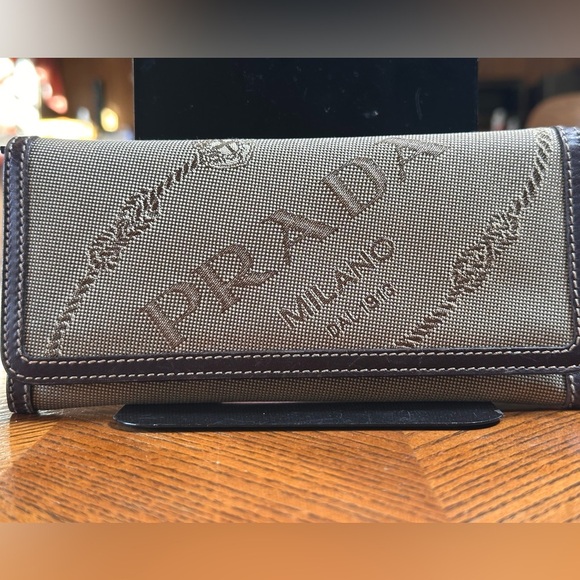 PRADA JACQUARD LONG WALLET - Picture 1 of 6